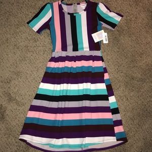 LuLaRoe Amelia
